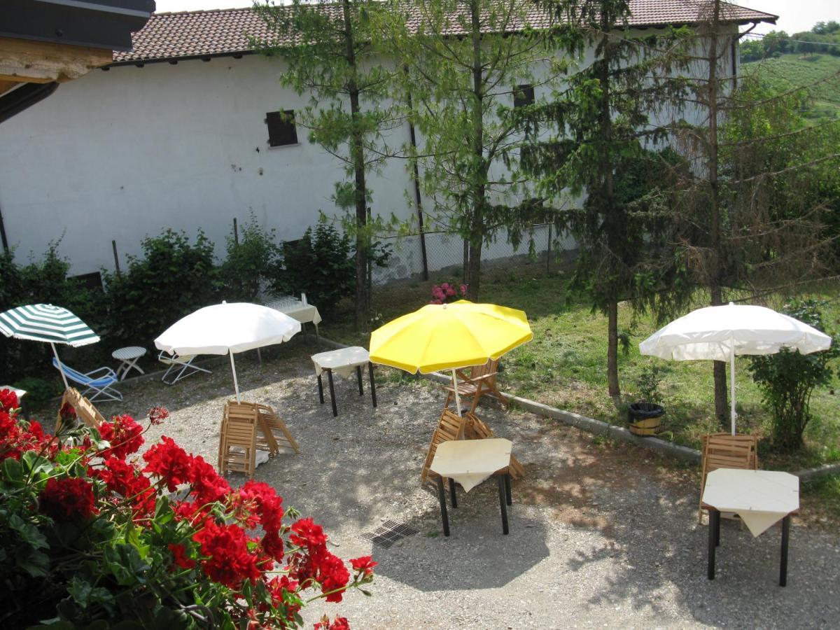 Gli Acini Bed & Breakfast Pietra de' Giorgi Ngoại thất bức ảnh